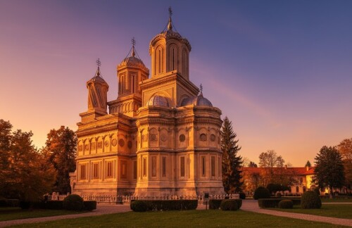 Curtea-de-Arges-Monastery-Manastirea-Curtea-de-Arges.jpg