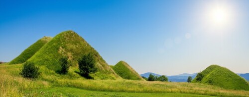 The-Mysterious-Pyramids-in-Fagaras.jpg