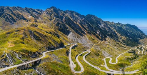 Transfagarasan-Road-wide-view.jpg