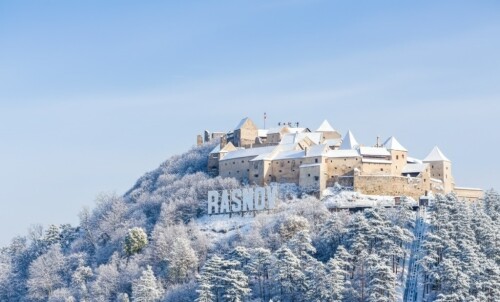 rasnov-citadel-winter-view-hollywood-sign-romania.jpg
