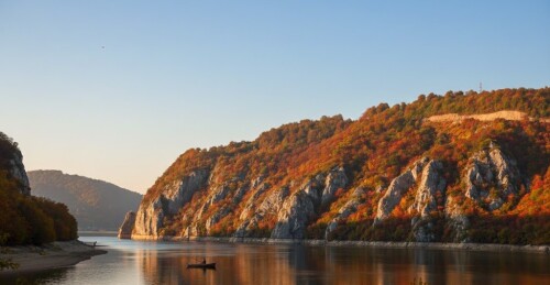 danube-entrance-romania-bazias-autumn.jpg